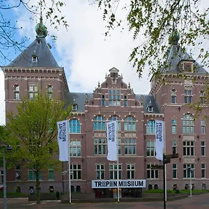 Tropen Hotel